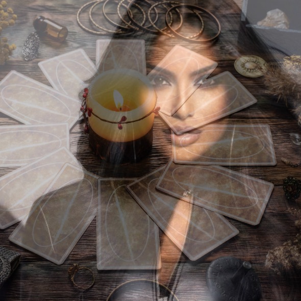 Kartenberatung online – Marilla legt persönlich für dich die Karten auf Gromambo.de