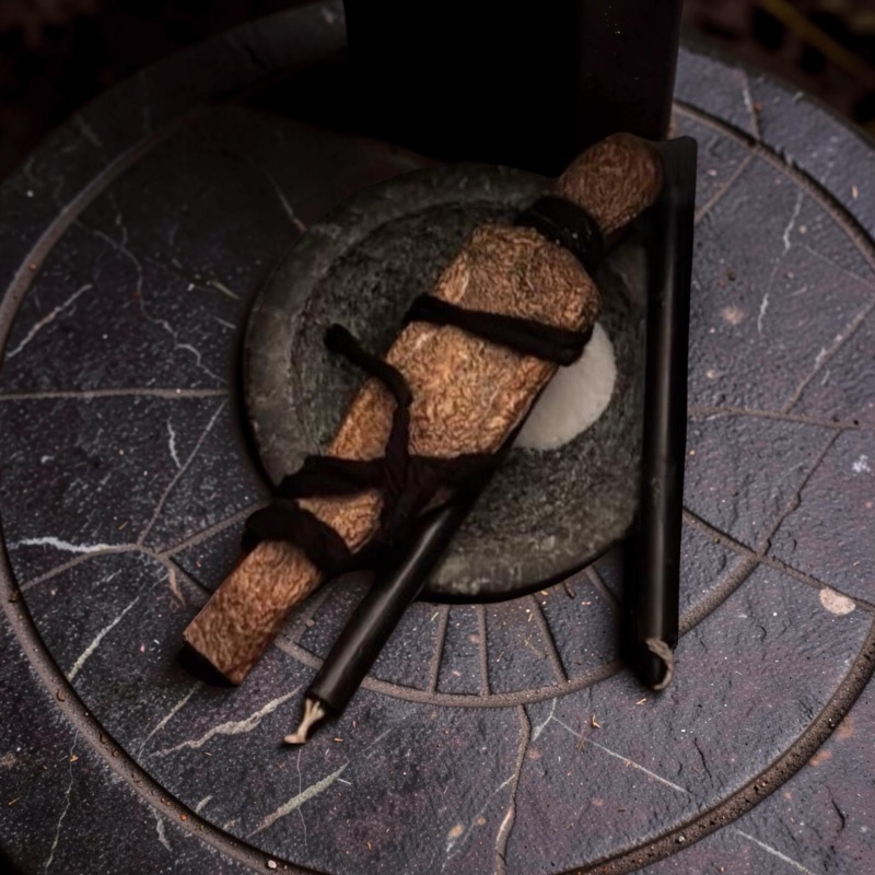 Bannzauber der Rache – Die dunkle Macht im Liebesdreieck